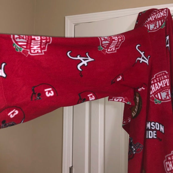 snuggie Other - Collegiate Snuggie Alabama Crimson Tide